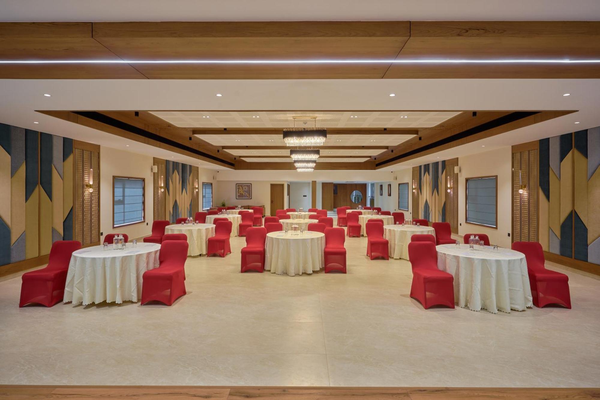 Kowju Airport Hotel Calicut Kondotty Экстерьер фото